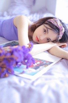 我和小表妺在车上的乱H